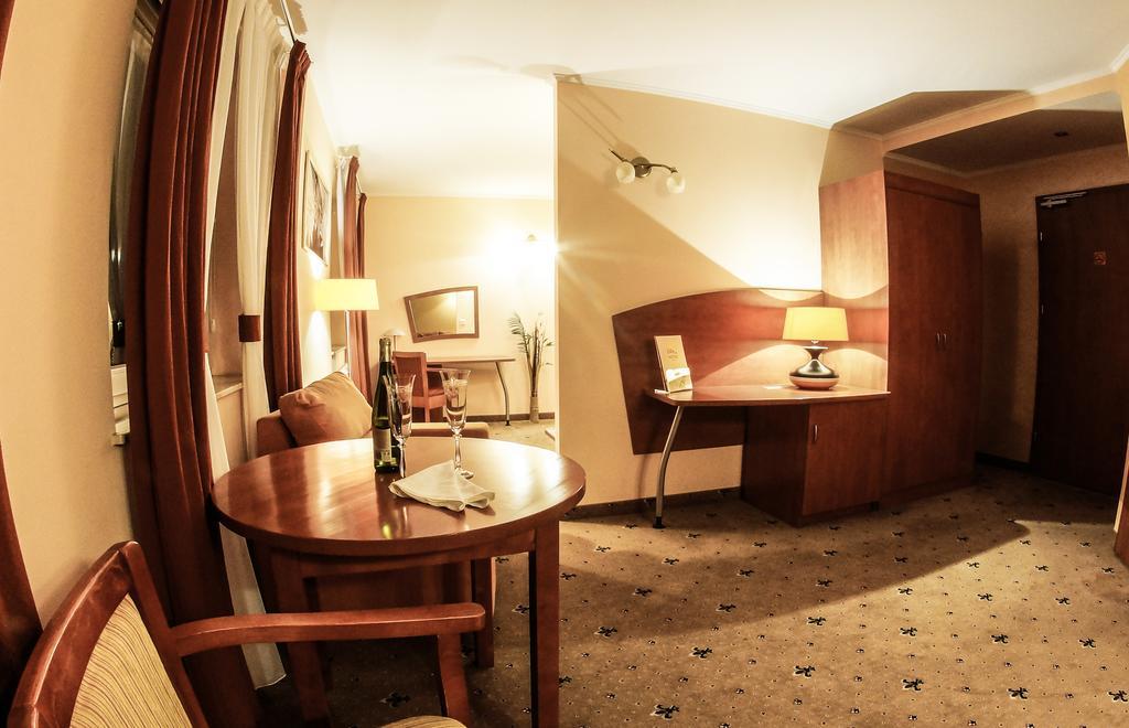 Hotel City Grudziądz Quarto foto